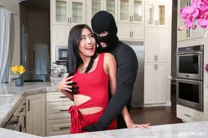 Mỹ nhân mới ra trường [Pineapple Jam] khoe mặt ~ 101% thủ dâm trong tình yêu, bé loli đeo kính, đủ các yếu tố đàn ông thích... [Phần 2]